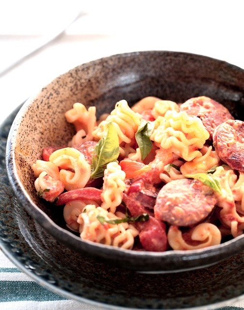 Creamy Roasted Red Pepper and Chicken Sausage Pasta
