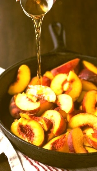 Grilled peaches in bourbon,